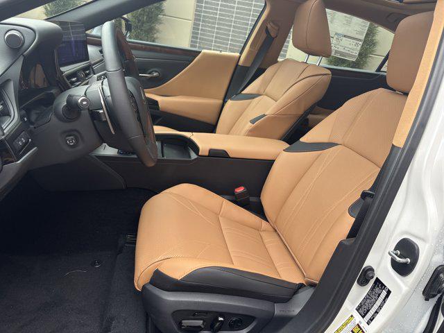 new 2025 Lexus ES 350 car, priced at $52,040