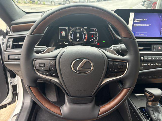 new 2025 Lexus ES 350 car, priced at $52,040