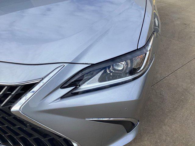 new 2025 Lexus ES 350 car, priced at $53,339