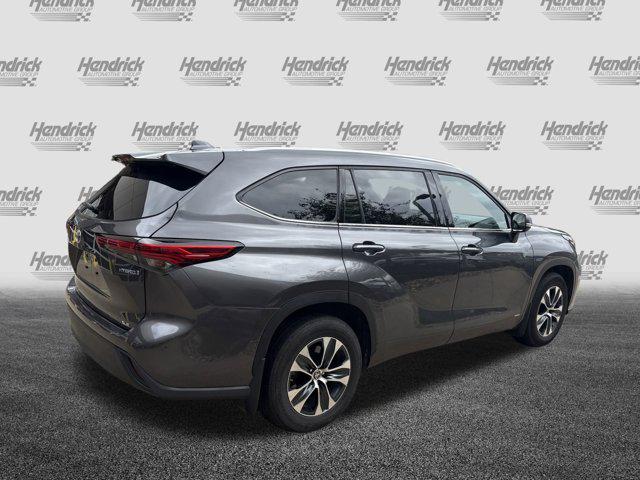 used 2022 Toyota Highlander Hybrid car, priced at $34,540