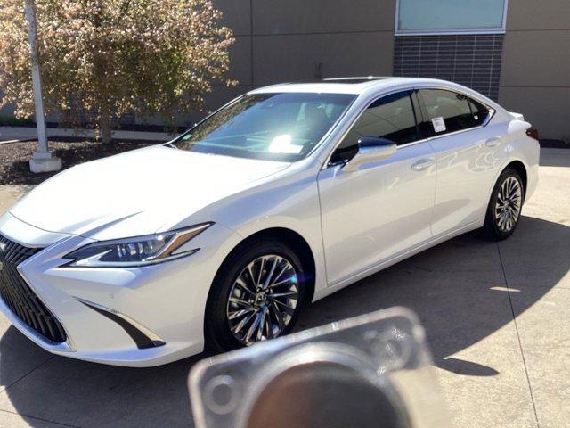 new 2024 Lexus ES 300h car, priced at $56,005