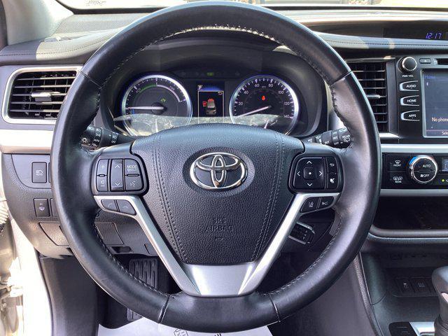 used 2019 Toyota Highlander Hybrid car, priced at $29,170