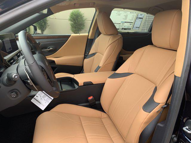 new 2025 Lexus ES 300h car, priced at $53,959