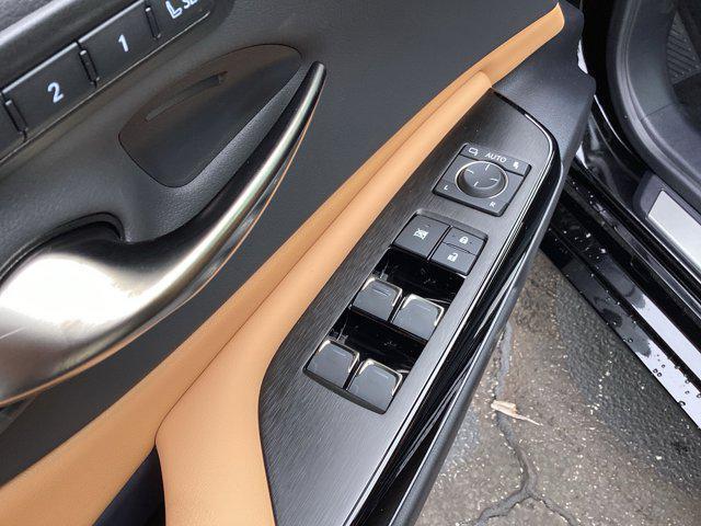 new 2025 Lexus ES 300h car, priced at $47,524