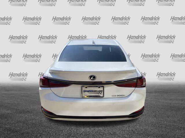 new 2025 Lexus ES 300h car, priced at $53,284