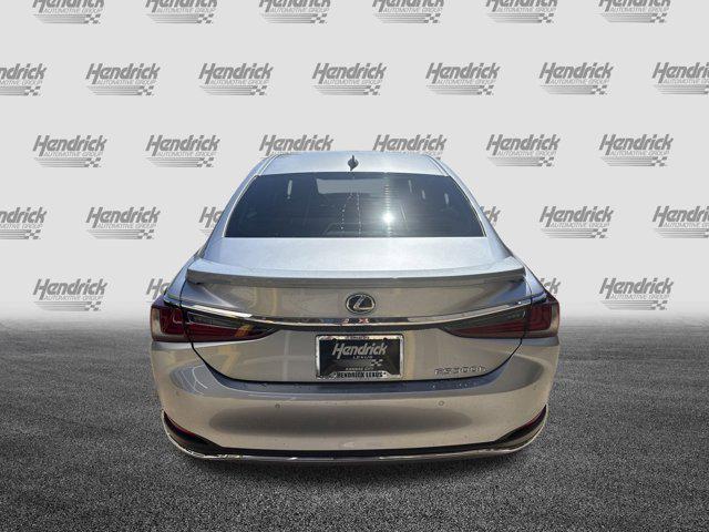new 2025 Lexus ES 300h car, priced at $48,300
