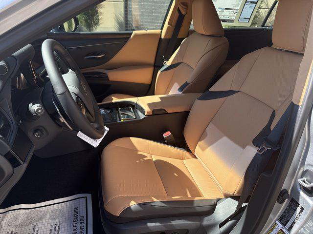 new 2025 Lexus ES 300h car, priced at $48,300