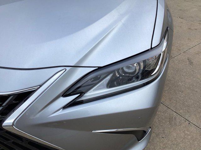 new 2025 Lexus ES 350 car, priced at $45,814