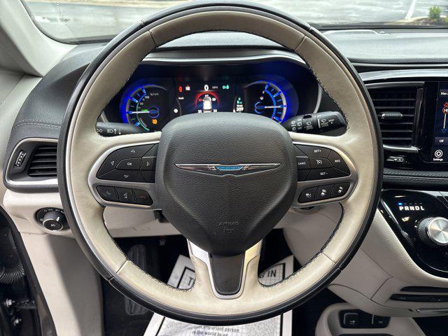 used 2018 Chrysler Pacifica Hybrid car, priced at $18,927