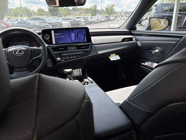 new 2025 Lexus ES 300h car, priced at $49,224