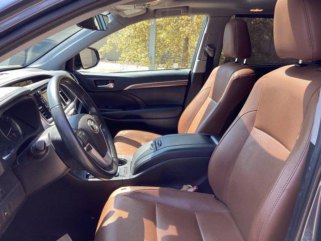 used 2019 Toyota Highlander car, priced at $23,161