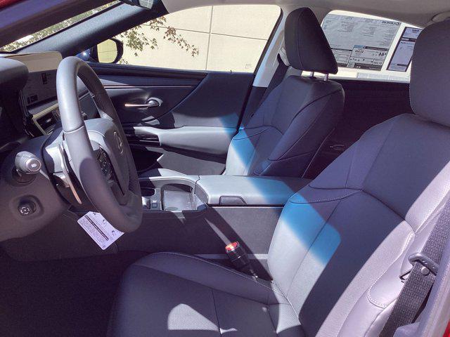 new 2025 Lexus ES 300h car, priced at $52,859
