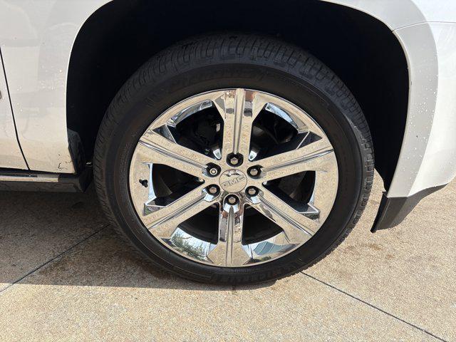 used 2019 GMC Yukon car, priced at $28,173