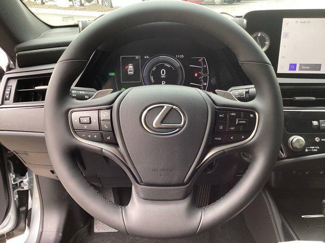 new 2025 Lexus ES 300h car, priced at $53,159