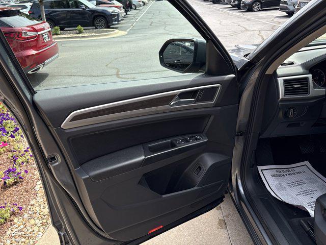 used 2018 Volkswagen Atlas car, priced at $13,691