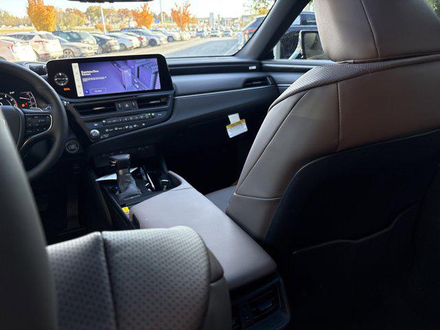 new 2025 Lexus ES 350 car, priced at $47,100