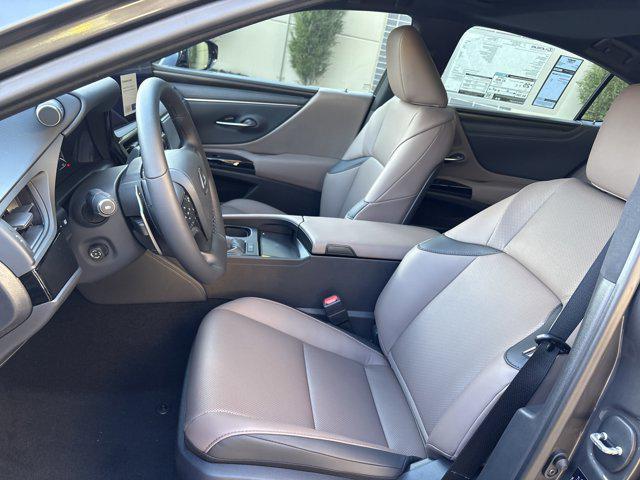 new 2025 Lexus ES 350 car, priced at $47,100
