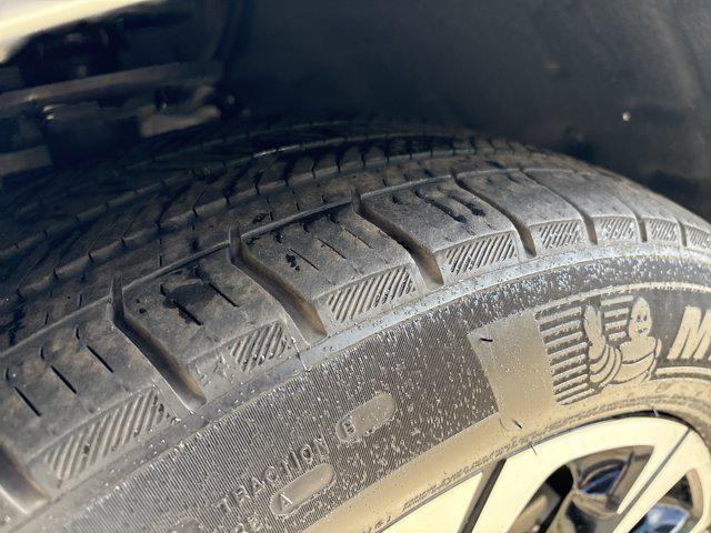 used 2024 Lincoln Nautilus car, priced at $49,455