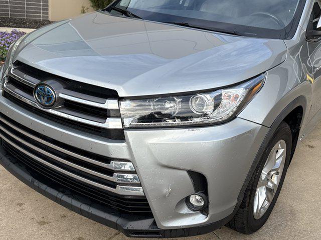 used 2019 Toyota Highlander Hybrid car, priced at $27,783