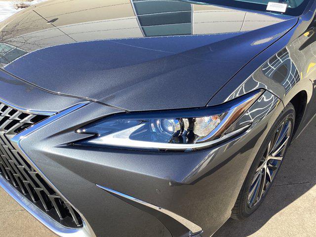 new 2025 Lexus ES 350 car, priced at $45,859