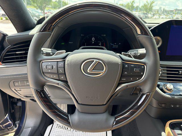 new 2025 Lexus LS 500 car, priced at $106,015
