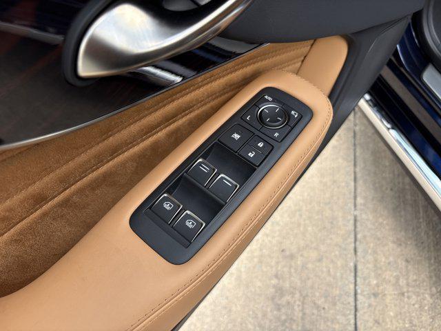 new 2025 Lexus LS 500 car, priced at $106,015