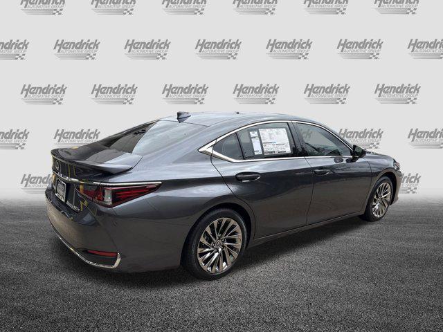 new 2025 Lexus ES 300h car, priced at $54,549