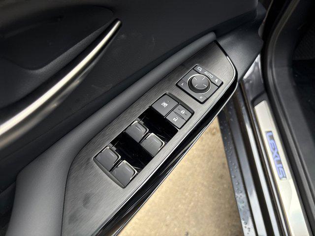 new 2025 Lexus ES 300h car, priced at $54,549