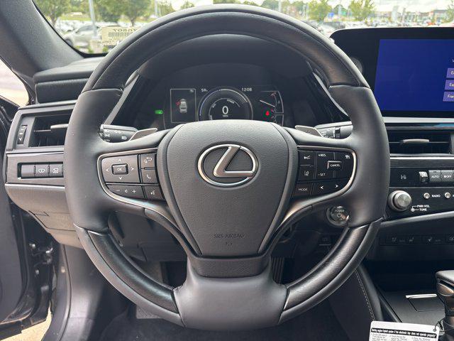 new 2025 Lexus ES 300h car, priced at $54,549