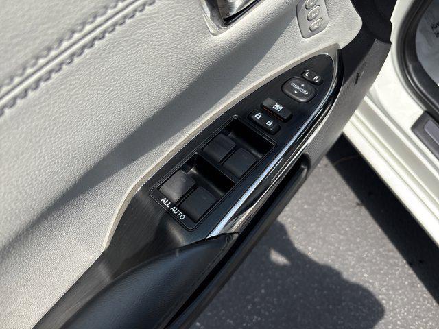 used 2018 Toyota Avalon Hybrid car, priced at $24,250