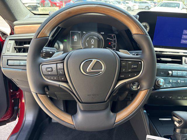 new 2025 Lexus ES 300h car, priced at $50,709