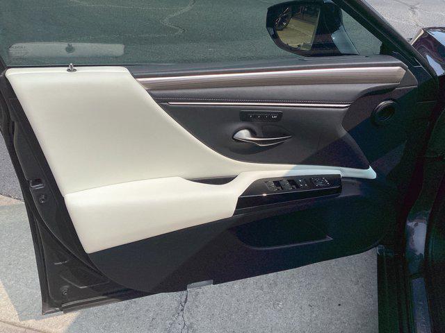 used 2023 Lexus ES 350 car, priced at $43,499