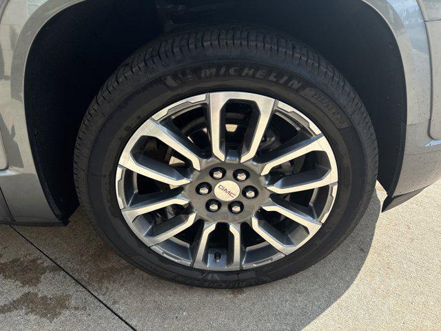 used 2021 GMC Acadia car, priced at $28,581