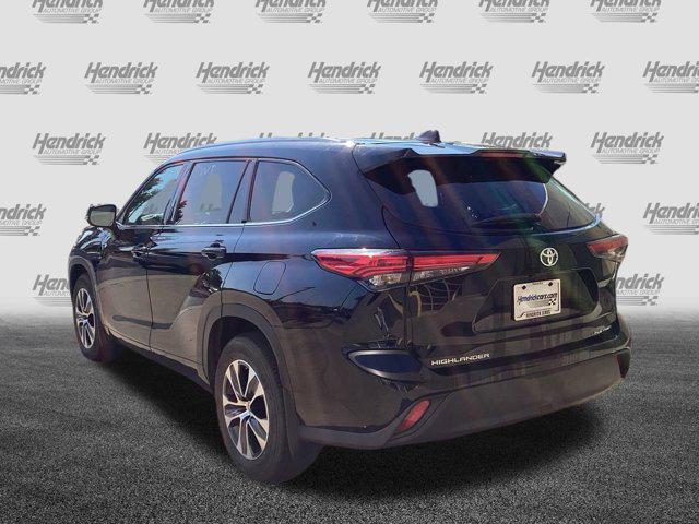 used 2021 Toyota Highlander car, priced at $34,806