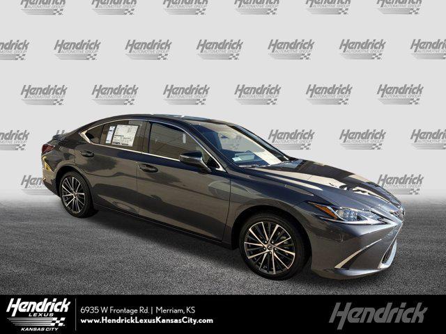 new 2025 Lexus ES 300h car, priced at $48,300