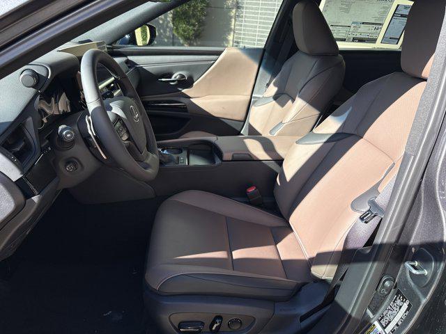 new 2025 Lexus ES 300h car, priced at $48,300
