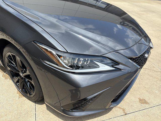 new 2025 Lexus ES 350 car, priced at $52,045