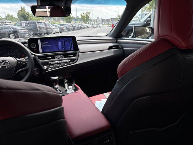 new 2025 Lexus ES 350 car, priced at $52,045