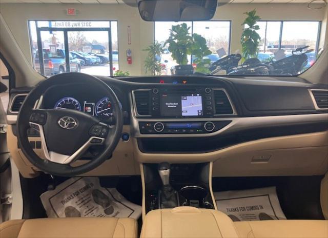 used 2019 Toyota Highlander car, priced at $29,950