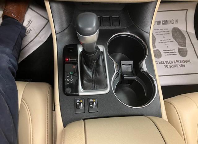 used 2019 Toyota Highlander car, priced at $29,950