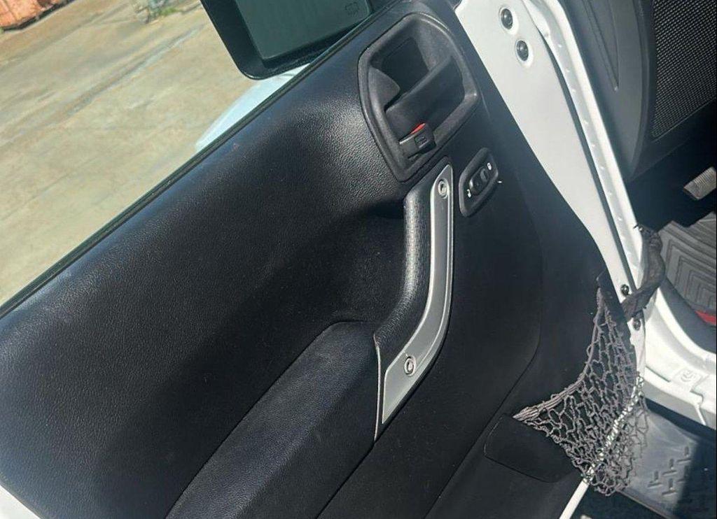 used 2015 Jeep Wrangler Unlimited car, priced at $29,950