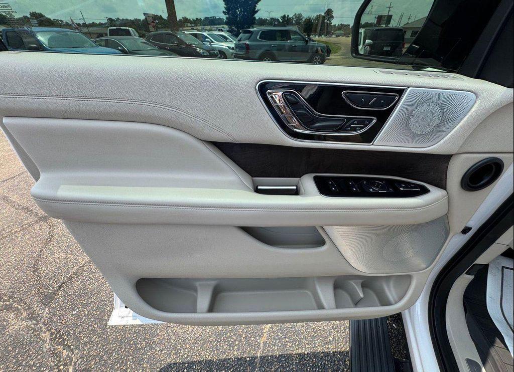 used 2019 Lincoln Navigator car, priced at $36,950