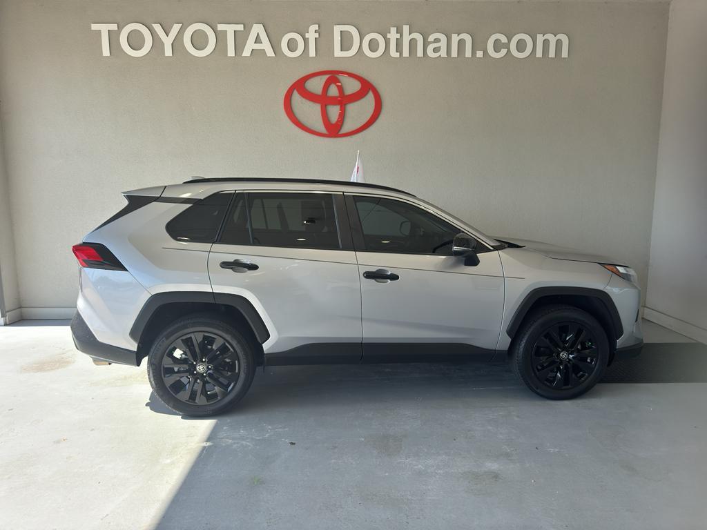 used 2022 Toyota RAV4 car, priced at $31,124
