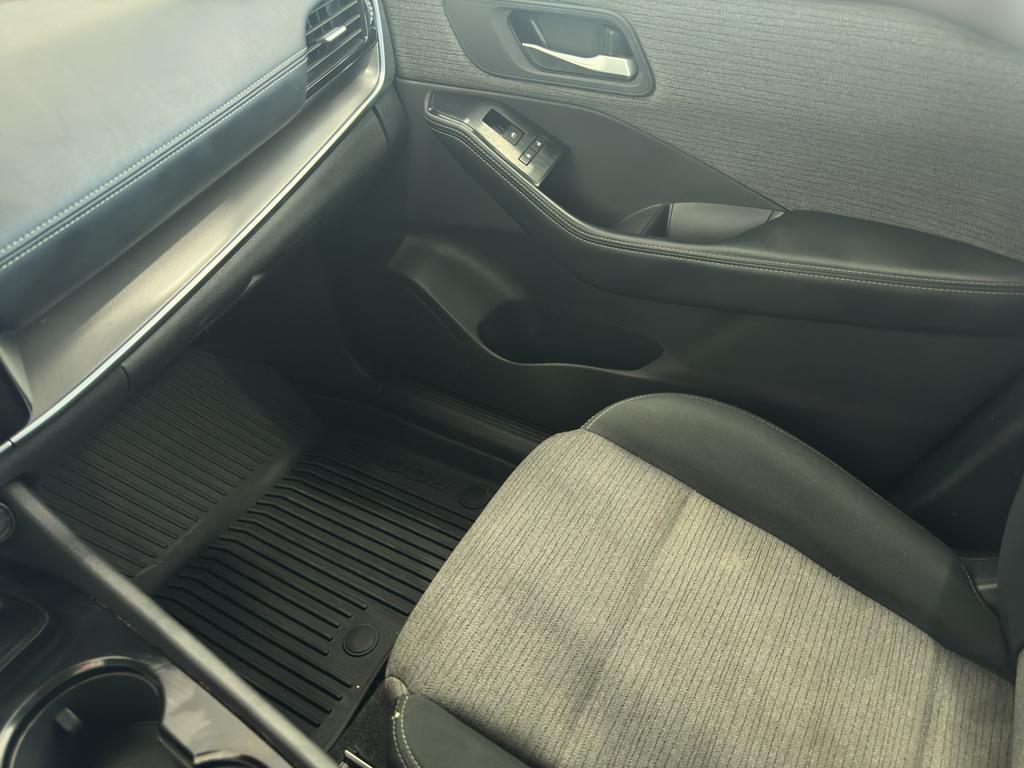 used 2021 Nissan Rogue car, priced at $21,059