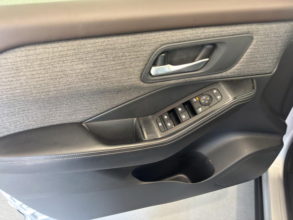 used 2021 Nissan Rogue car, priced at $21,059