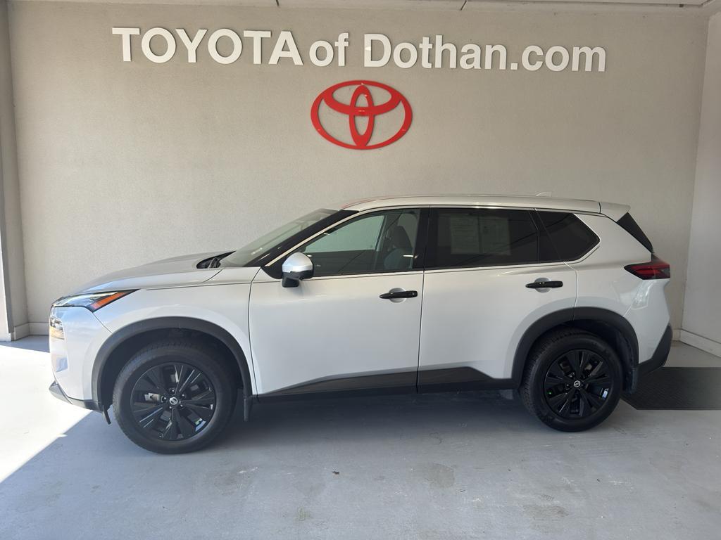 used 2021 Nissan Rogue car, priced at $21,059