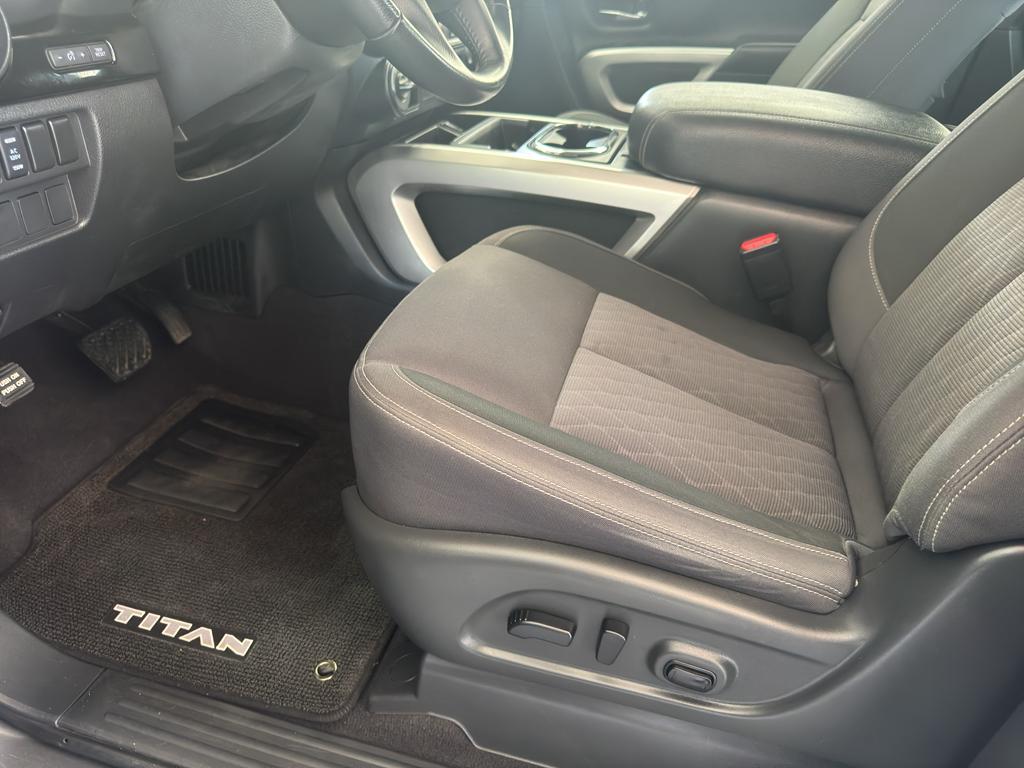 used 2023 Nissan Titan car, priced at $34,254