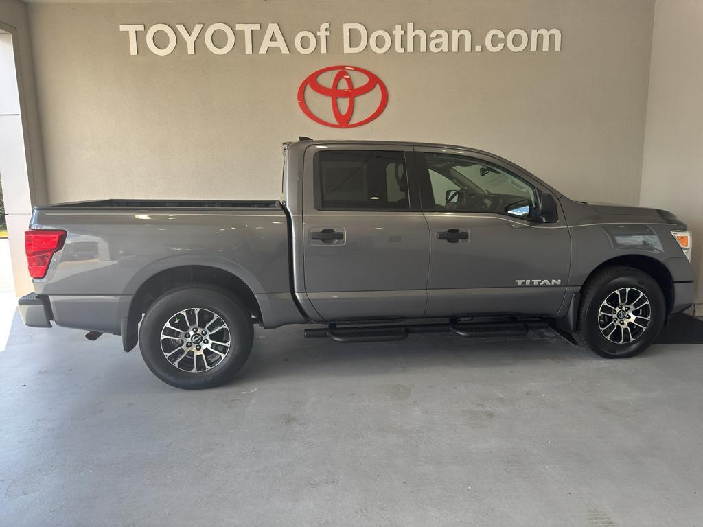 used 2023 Nissan Titan car, priced at $34,254