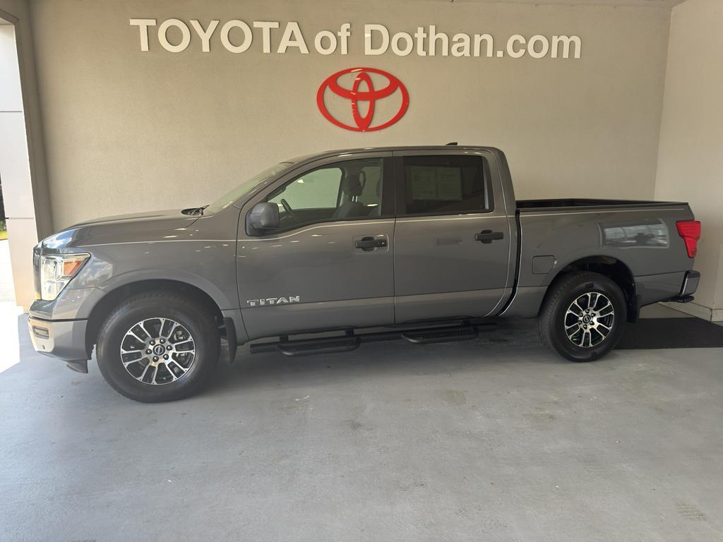 used 2023 Nissan Titan car, priced at $34,254
