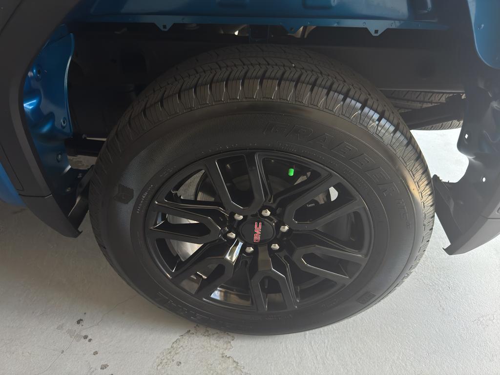 used 2023 GMC Sierra 1500 car, priced at $37,779